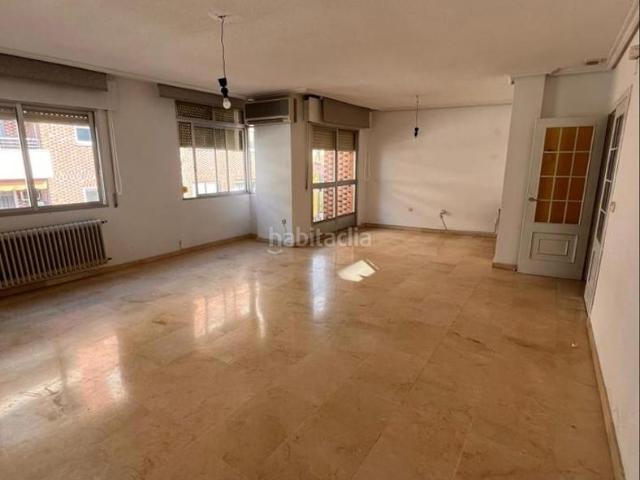 Piso en venta en Plasencia, Centro Ciudad. PISO EN MUY BUENA UBICACIÓN SIN ASCENSOR. Pisos.