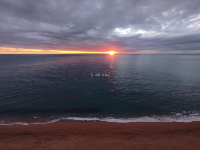 Piso en venta en Platja d´Aro, Centre Platja Costa Brava. Apartamento en primera linea de mar. Pisos Platja.