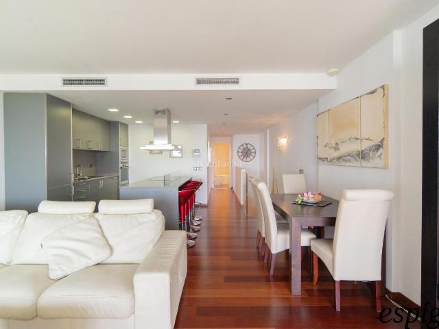 Piso en venta en Platja d´Aro, Centre Platja Costa Brava. Dúplex de lujo en Primera Línea de Playa en Platja dAro. Pisos Platja.