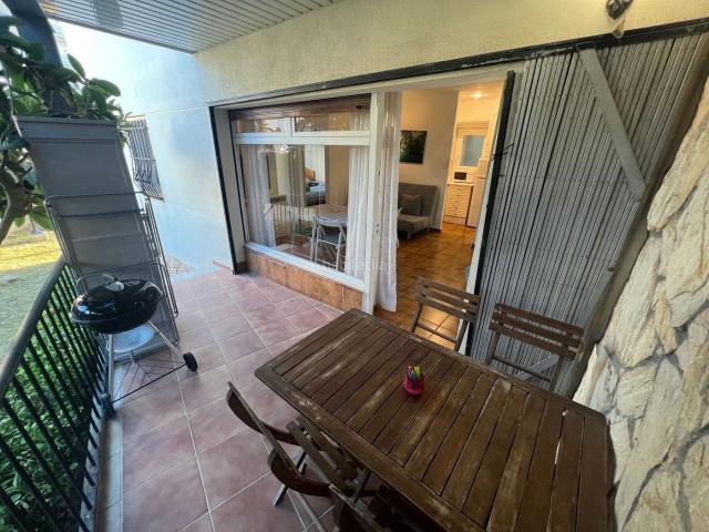 Piso en venta en Platja d´Aro, Los Pinos Politur Costa Brava. CON LICENCIA TURÍSTICA, RENTABILIDAD 6,2 ANUAL. Pisos Platja.