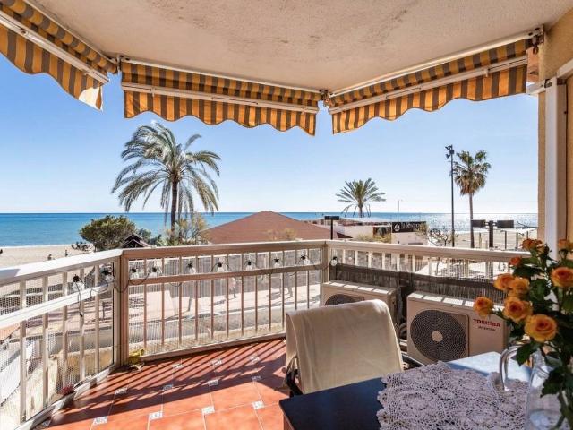 Piso en Venta en Playa de los Boliches