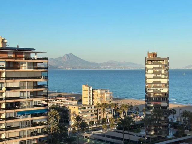 Piso en Venta en Playa de San Juan