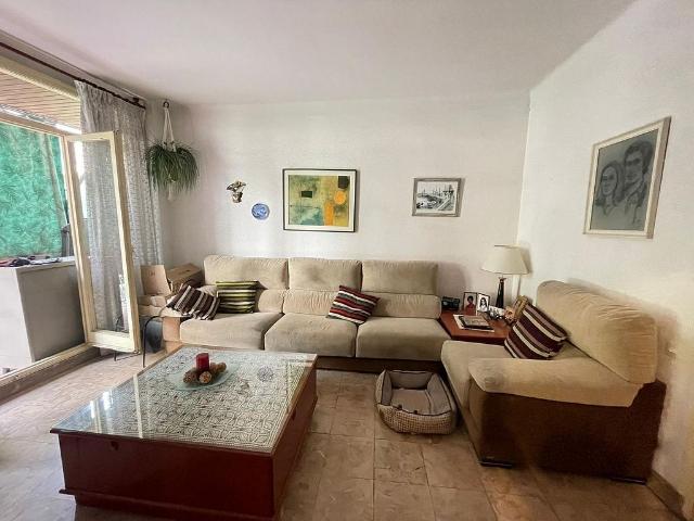 Piso en venta en plaza Ayuntamiento Major, Hospitalet de Llobregat, L´, de 95 m² 4 habitaciones por 315.000
