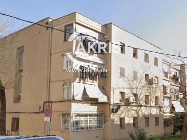 Piso en venta en plaza Blocs Florida, Hospitalet de Llobregat, L´, de 47 m² 2 habitaciones por 95.450