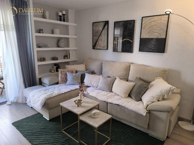Piso en Venta en Plaza Crevillente Antiguos Juzgados El Asilo