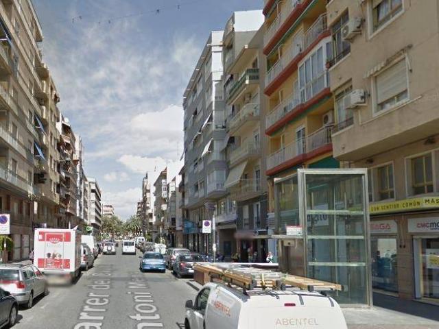 Piso en Venta en Plaza Crevillente Antiguos Juzgados El Asilo