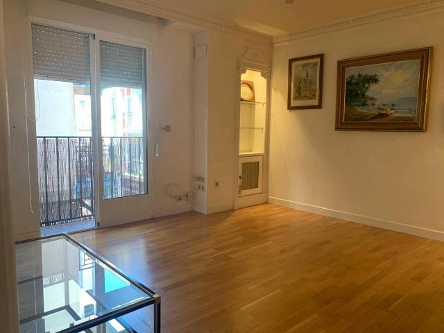 Piso en Venta en Plaza Crevillente Antiguos Juzgados El Asilo