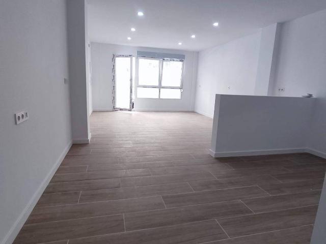 Piso en Venta en Plaza Crevillente Antiguos Juzgados El Asilo