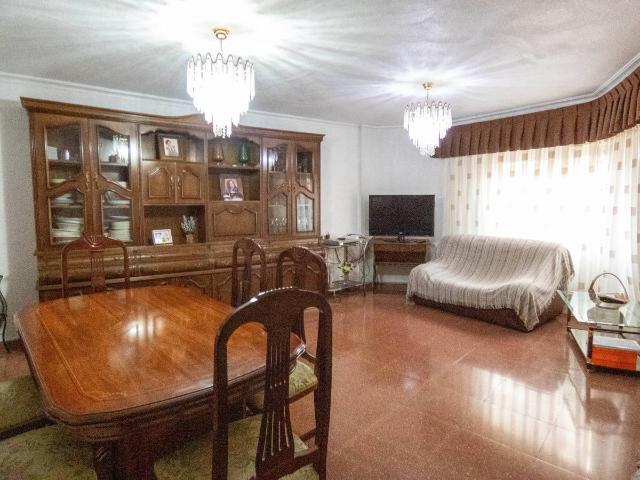 Piso en Venta en Plaza Crevillente Antiguos Juzgados El Asilo