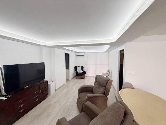 Piso en Venta en Plaza Crevillente Antiguos Juzgados El Asilo