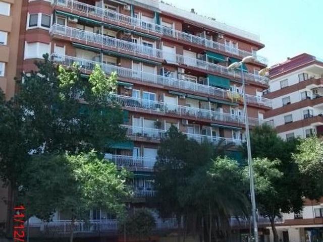 Piso en venta en plaza De Catalunya, Gavà, de 69 m² 3 habitaciones por 300.000
