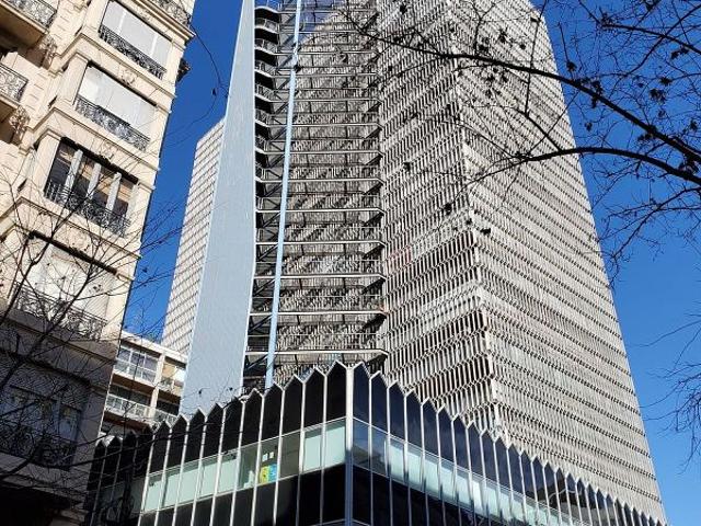 Piso en venta en plaza De Gal·la Placídia, Barcelona, de 84 m² 2 habitaciones por 610.000