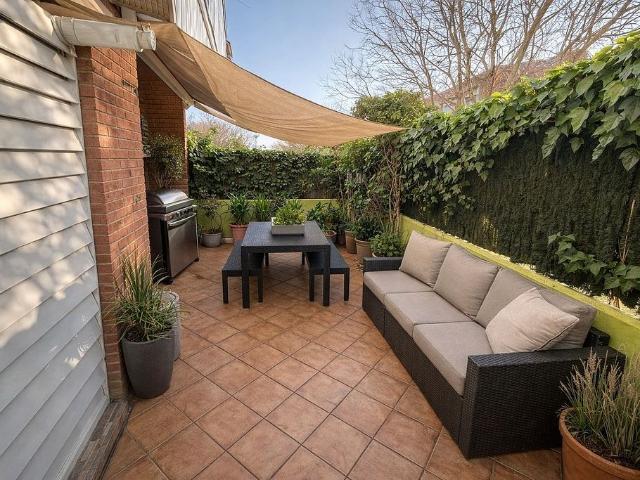 Piso en venta en plaza De la Mare, Montgat, de 101 m² 3 habitaciones por 549.900