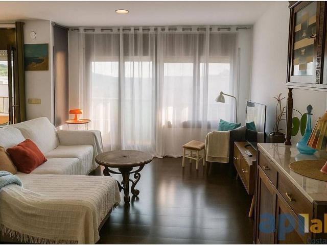 Piso en venta en plaza De la Concòrdia, Calonge, de 87 m² 2 habitaciones por 235.000