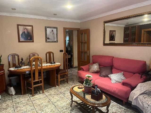 Piso en venta en plaza De la Constitució, Tarragona, de 85 m² 3 habitaciones por 89.900