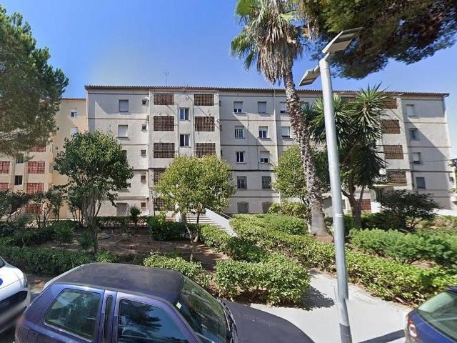 Piso en venta en plaza De la Hispanitat, Viladecans, de 68 m² 4 habitaciones por 160.820