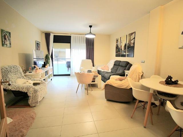 Piso en venta en plaza De París, Lloret de Mar, de 82 m² 3 habitaciones por 255.000