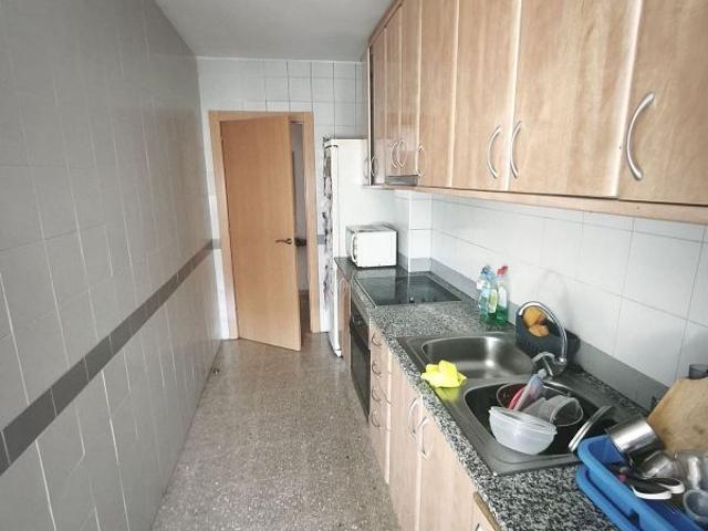 Piso en venta en plaza Sant Roc, Badalona, de 88 m² 3 habitaciones por 175.000