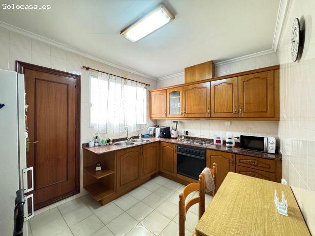 Piso en venta en pleno centro de Alicante, junto al Mercado Central