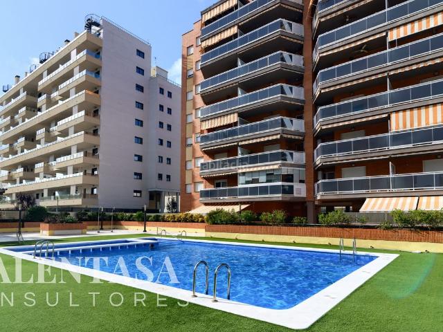 Piso en venta en Pobla de Farnals la, Platja de la Pobla de Farnals. Vivienda en residencial con piscina, pádel y vistas al mar en Playa Puebla de Farnals. Pisos Pobla de Farnals.