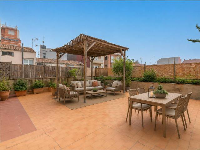 Piso en venta en Poble Nou