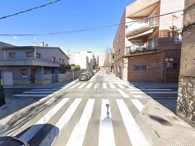 Piso en Venta en Poble Casc Antic