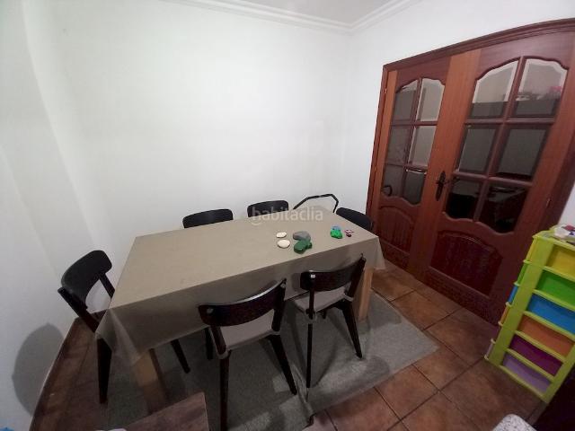 Piso en venta en Pobra do Caramiñal A. Piso cerca del centro, la playa y a buen precio. Pisos Pobra do Caramiñal.