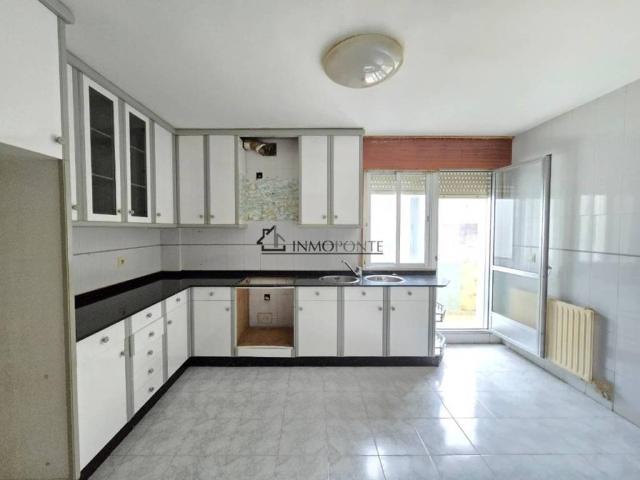 Piso en Venta en Poio