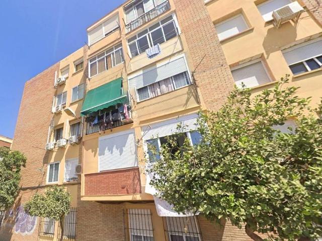 Piso en Venta en Distrito Zeta Recinto Ferial Cortijo de Torres