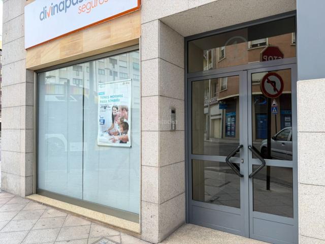 Piso en venta en Ponferrada, Centro. DÚPLEX EN EL CENTRO DE PONFERRADA! ? ? Calle Ramón y Cajal Nº 1 5ª Planta ? ¡Junto al Intercambiador de Autobuses!. Pisos.