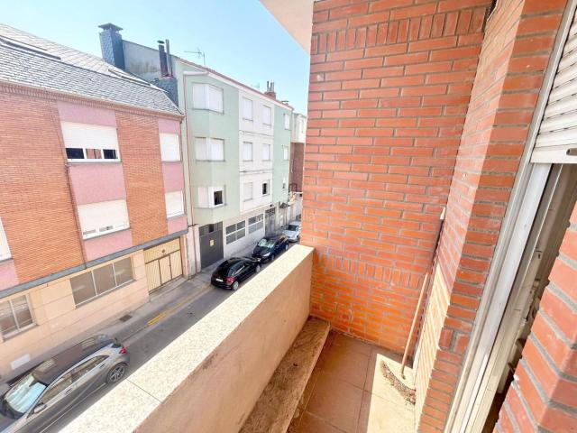 Piso en venta en Ponferrada, Cuatro Vientos. OPORTUNIDAD ÚNICA EN CUATROVIENTOS! EDIFICIO COMPLETO EN VENTA. Pisos.