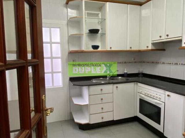 Piso en venta en Pontevedra, Centro Echegaray. Pisos.