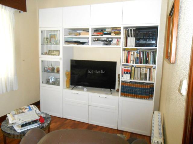 Piso en venta en Portugalete, Centro. piso para entrar a vivir muy cerca del metro!. Pisos.