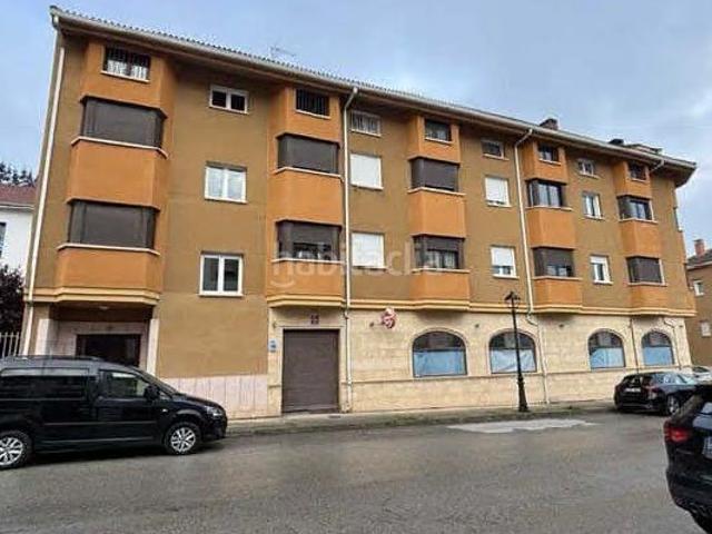 Piso en venta en Pradoluengo. Solvia Inmobiliaria Piso Pradoluengo. Pisos.