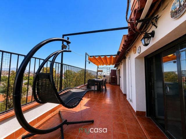 Piso en venta en Prat de Llobregat El, Centre. ¡ÁTICO ÚNICO CON GRAN TERRAZA PRIVADA Y VISTAS DESPEJADAS!. Pisos Prat de Llobregat.