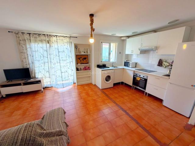 Piso en venta en Prat de Llobregat El, Centre. FANTÁSTICO PISO CON BALCÓN Y ASCENSOR. Pisos Prat de Llobregat.