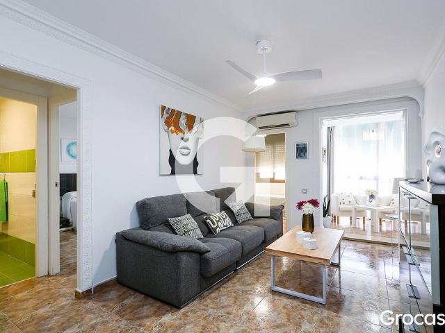 Piso en venta en Prat de Llobregat, El, de 59 m² 2 habitaciones por 254.000