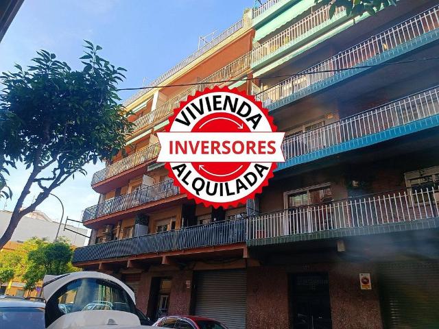 Piso en venta en Prat de Llobregat, El, de 67 m² 3 habitaciones por 261.800