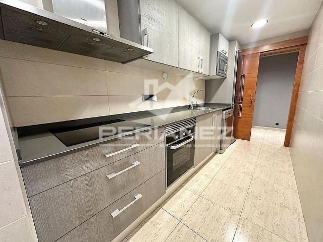 Piso en venta en Prat de Llobregat, El, de 78 m² 3 habitaciones por 356.000