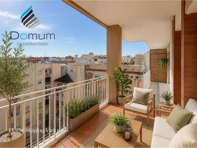 Piso en venta en Prat de Llobregat, El, de 70 m² 3 habitaciones por 350.000