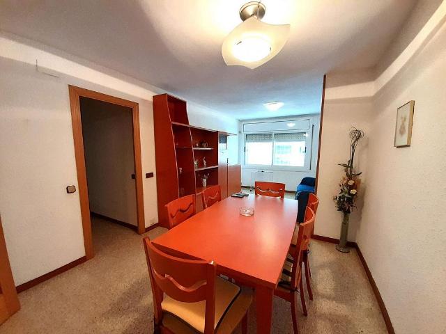 Piso en venta en Prat de Llobregat, El, de 82 m² 3 habitaciones por 304.000