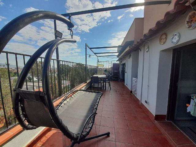 Piso en venta en Prat de Llobregat, El, de 90 m² 2 habitaciones por 418.000