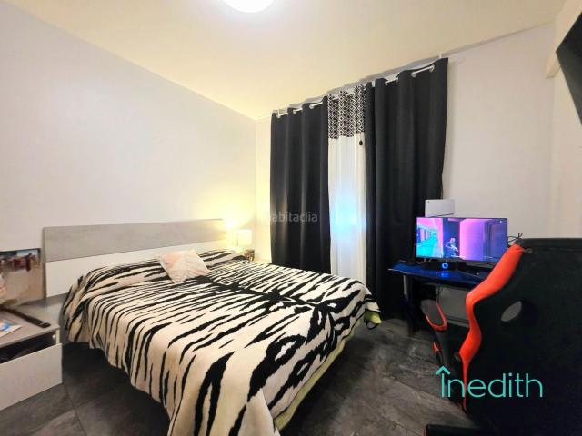 Piso en venta en Prat de Llobregat El, Sagnier Plaça de Catalunya. Piso grande en Centro Prat, av. Verge Montserrat. Pisos Prat de Llobregat.