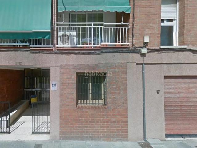 Piso en venta en Prat de Llobregat El, Sant Cosme La Granja. Prat de Llobregat el, Barcelona. EN RENTABILIDAD se vende alquilado, no se puede visitar ni hipotecar. Pisos Prat de Llobregat.