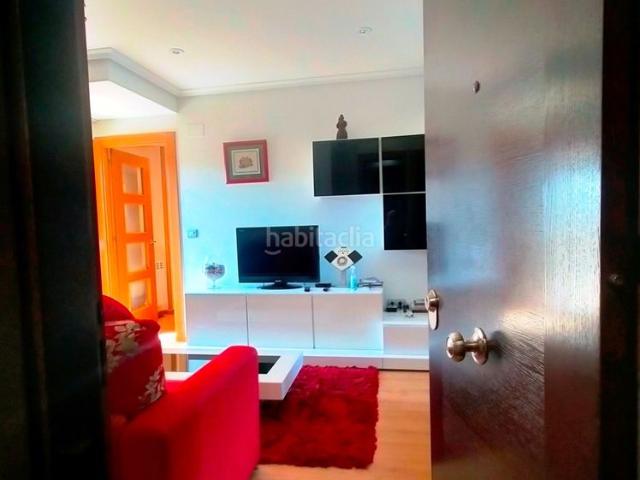 Piso en venta en Pravia. PISO EN VENTA EN PRAVIA, ASTURIAS CON AMPLIA TERRAZA Y A 15 MINUTOS DEL AEROPUERTO Y LAS PLAYAS. Pisos.