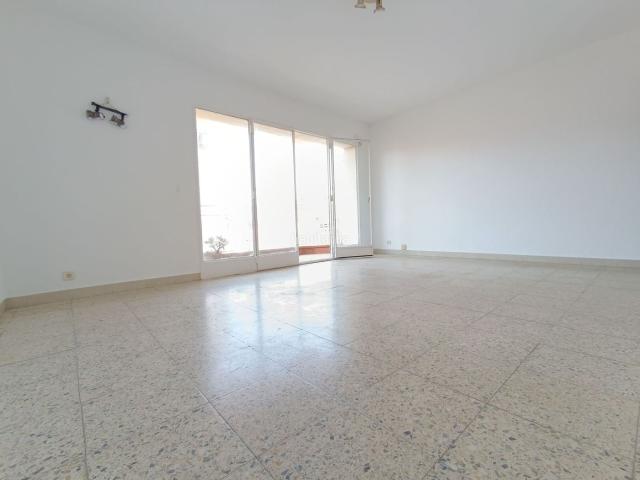 Piso en venta en Premià de Mar, Centre Nucli Antic. LUMINOSO Y ACOGEDOR PISO EN SEGUNDA LÍNEA DE MAR. Pisos Premià de.