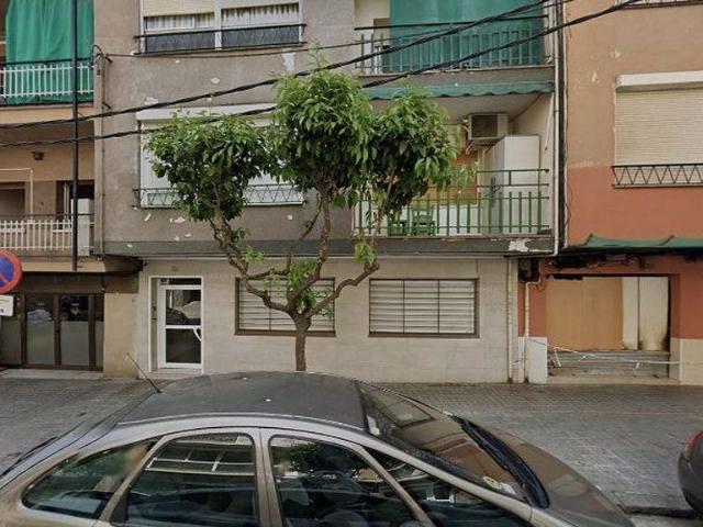 Piso en venta en Premià de Mar, de 60 m² 4 habitaciones por 170.000