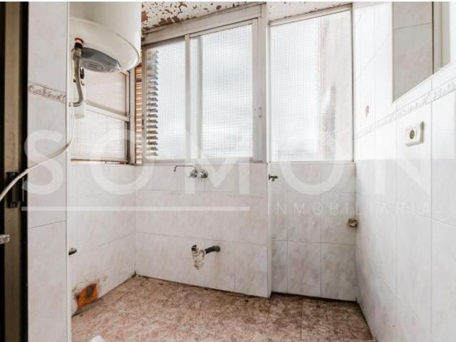 Piso en venta en Quatre Carreres, Valencia, con balcón y vistas despejadas