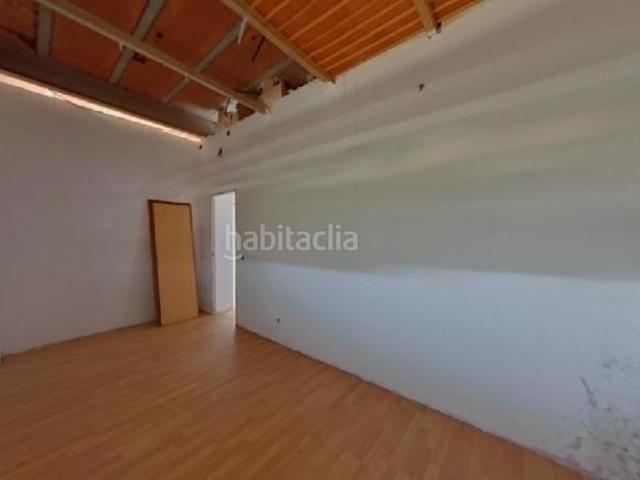 Piso en venta en Rubí, Castellnou Can Mir Can Solà. Chalet adosado en venta en calle Corbera. Pisos.