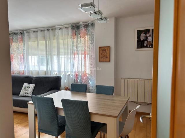 Piso en venta en Rubí, Centre. Excelente piso de 75m²en Centro de Rubi, 2 habitaciones, 2 baños y trastero. Pisos.